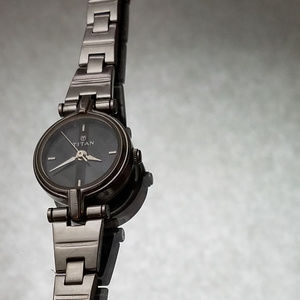 Titan Watch Women Working in Excellent Condition